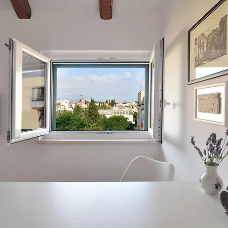Apartment The Charm Split Exterior foto