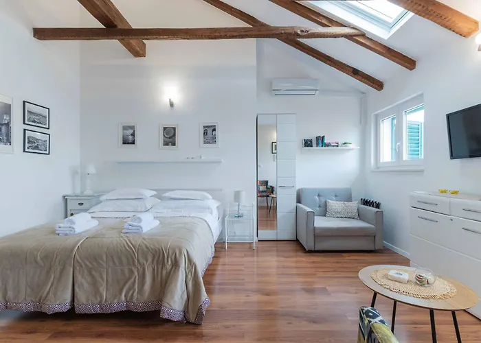 Apartment The Charm