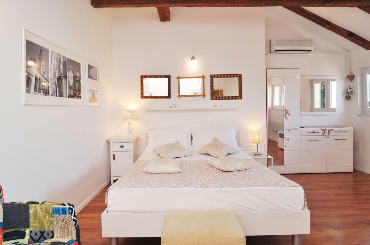 Apartament The Charm *